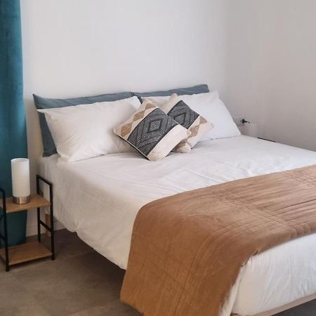 Anthias Rooms Affittacamere Porto San Paolo  Esterno foto